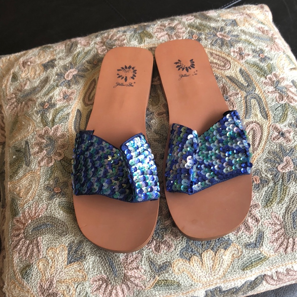 Yellow box sandals 7.5